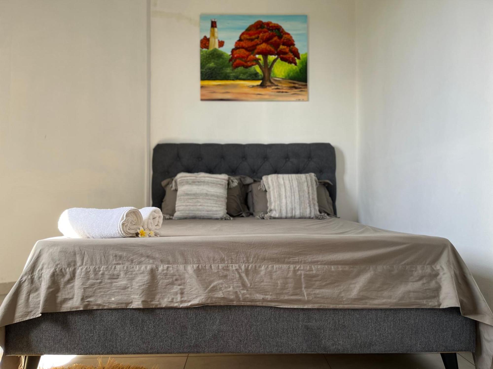 Cosy 2 Bedrooms Apts In Pereybere -Seasons Break Apartment Pereybere Beach Exterior foto