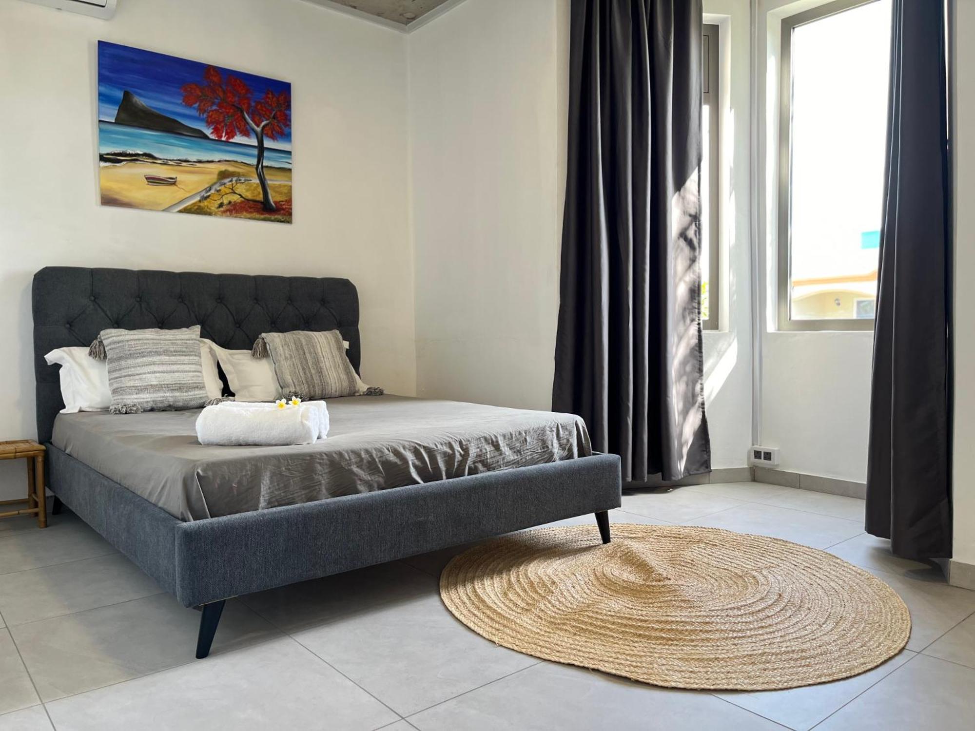 Cosy 2 Bedrooms Apts In Pereybere -Seasons Break Apartment Pereybere Beach Exterior foto